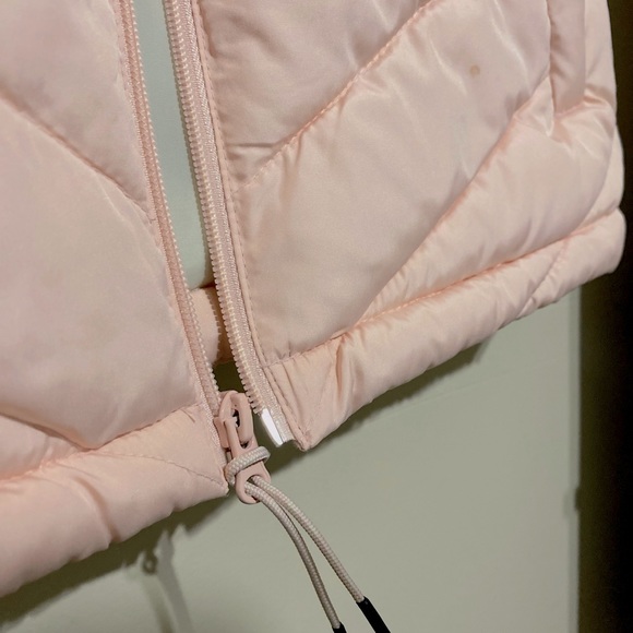 Gap pink puffer vest - Picture 3 of 3